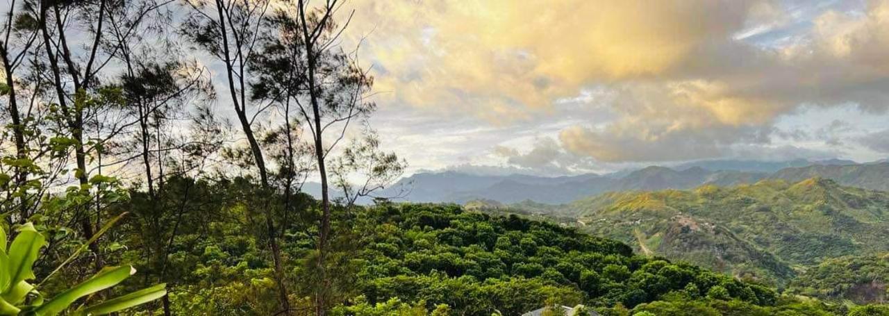 ホテル Camp-Ula Sampalok エクステリア 写真